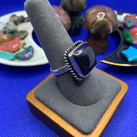 Sparkling Blue Goldstone Ring! .925 Sterling Silver Plated, Size 8.5 - Picture 4 of 15